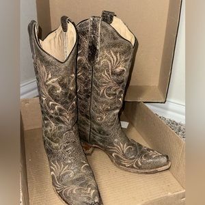 Circle G Embroidered Boots